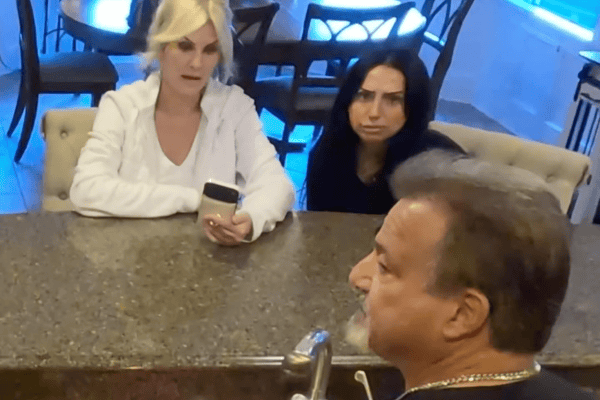 Brincadeira inusitada entre familiares viraliza nas redes sociais