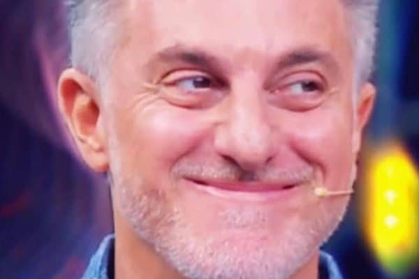 O que Luciano Huck disse sobre a suposta verba dos EUA para influenciar eleições no Brasil?